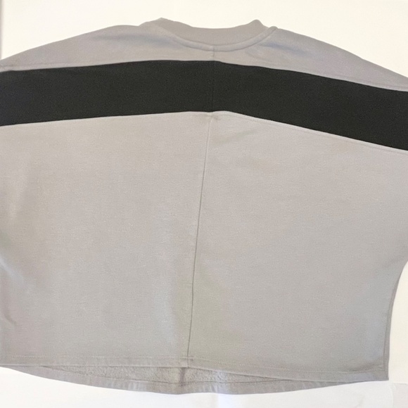 Wofford terriers pullover crop sweater - Medium - Picture 14 of 15